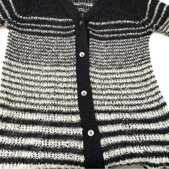 "Roxy" black and white striped button front lightweight knit cardigan- M - Picture 9 of 13